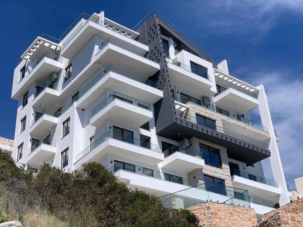 Lux Apartments Pinctada Dobrá Voda Exterior foto